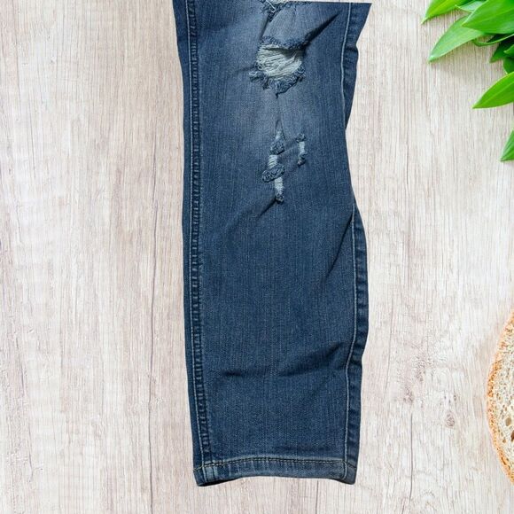 Torrid Womens Bombshell Skinny Premium Stretch Jeans Size 18S  SHORT Distressed‎ - Picture 2 of 11